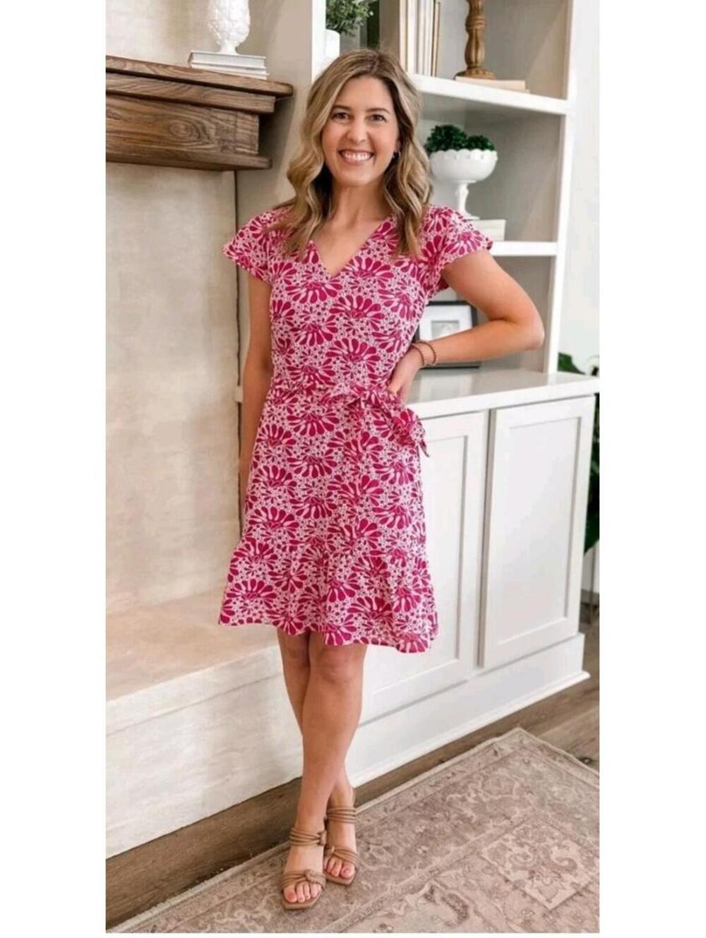 Short Sleeve Belted Bright Pink Dress w/ White Floral Embroidery Overlay Size 6